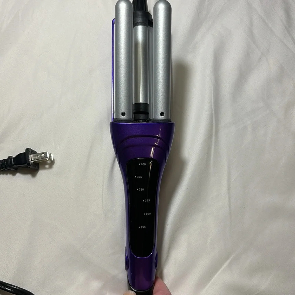 Bed Head A-Wave-We-Go Adjustable Ceramic
Hair Waver - purple - Picture 5 of 10